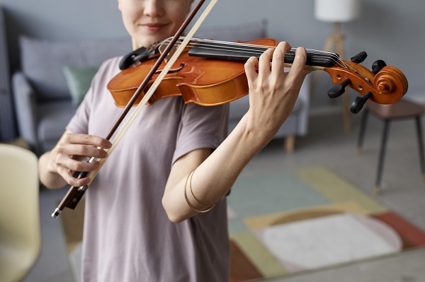 Exploring the Different Styles and Techniques in Violin Lessons